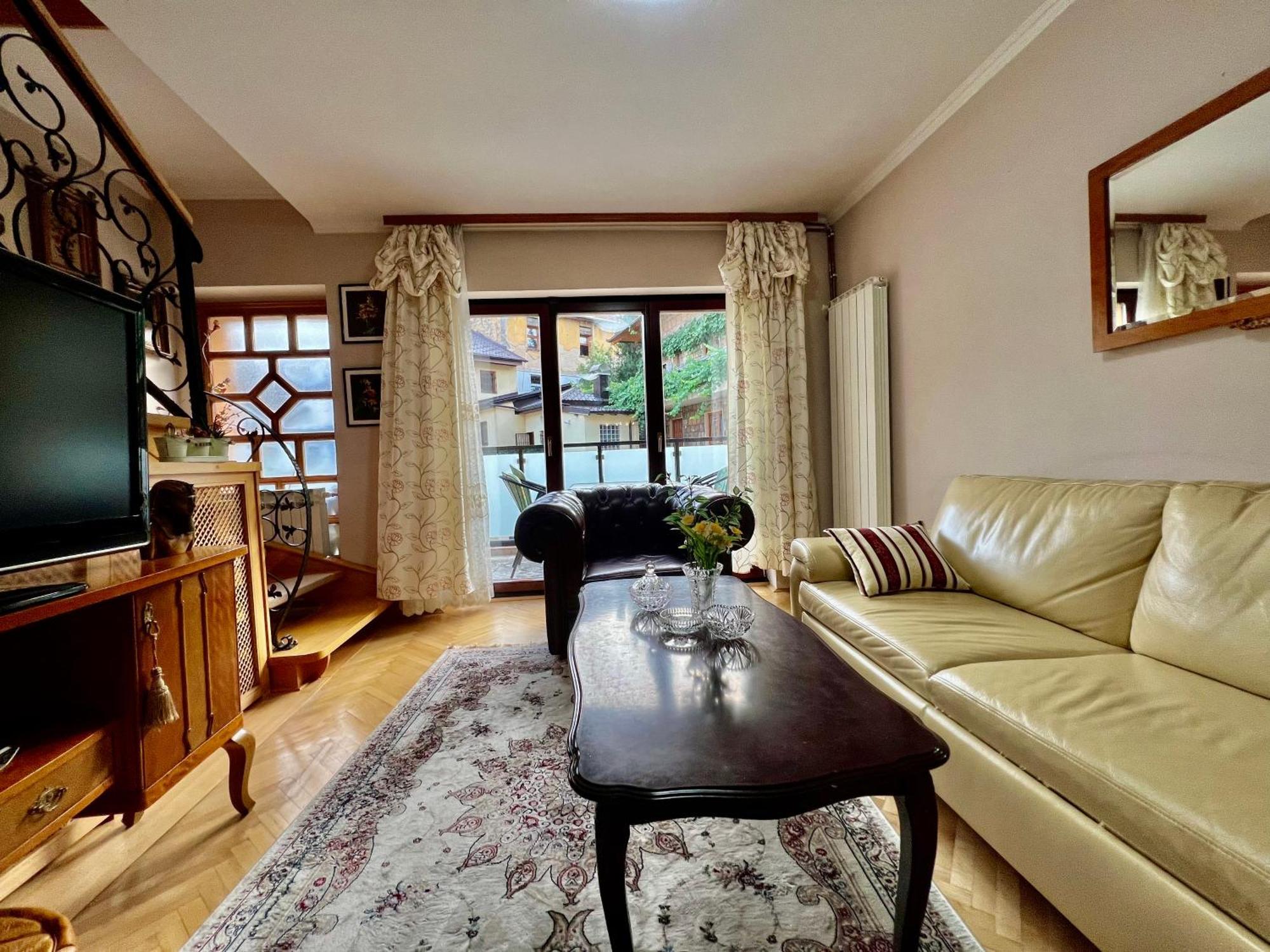 Residential Old Town Villa *